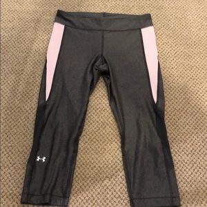 Cropped UnderArmour Leggings